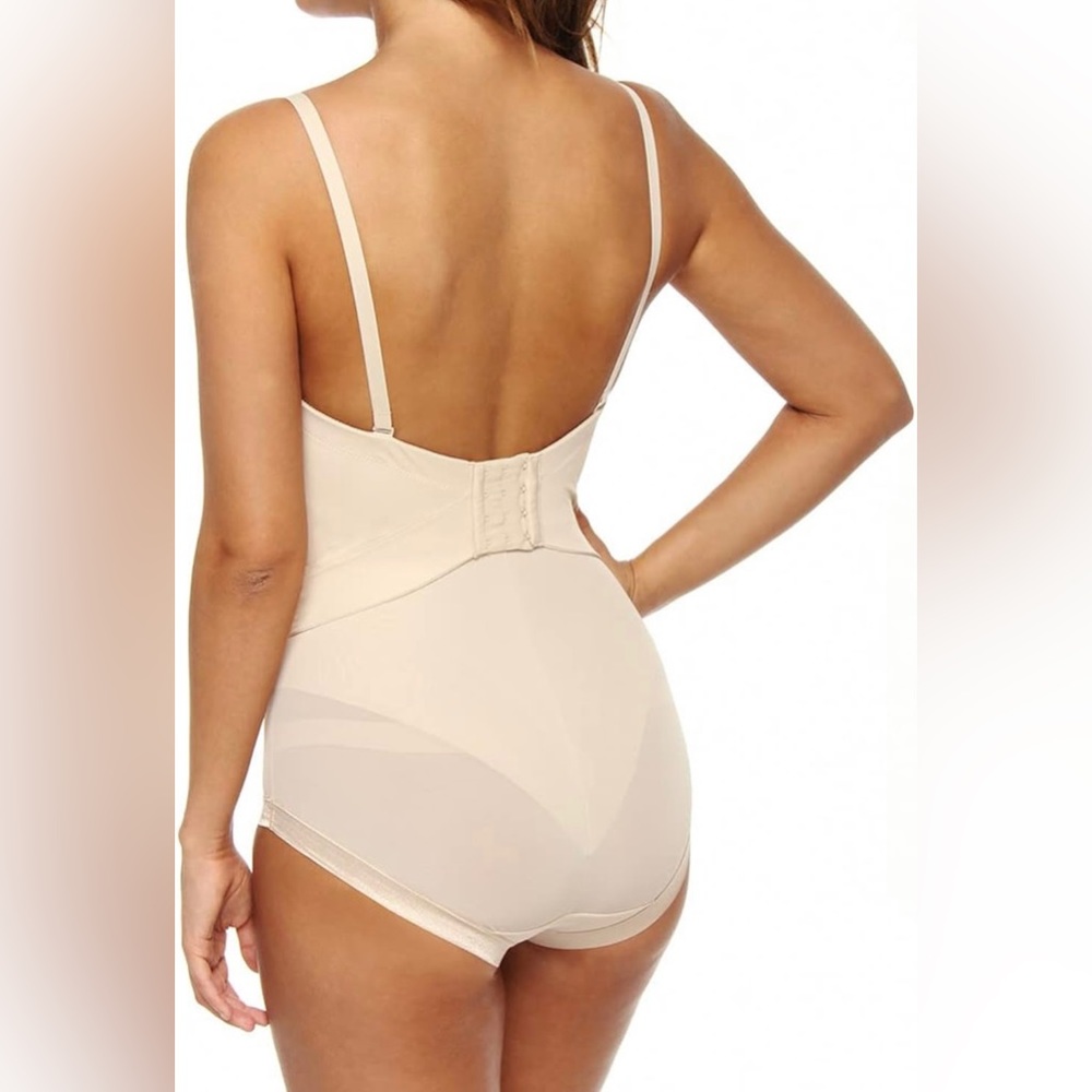 NWT Maidenform Ultra Firm Control Body Shaper with Convertible Bra Size 36D - Picture 3 of 7